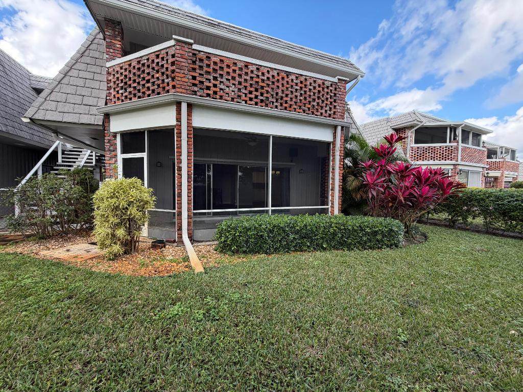 340 Orange Tree - Photo 1