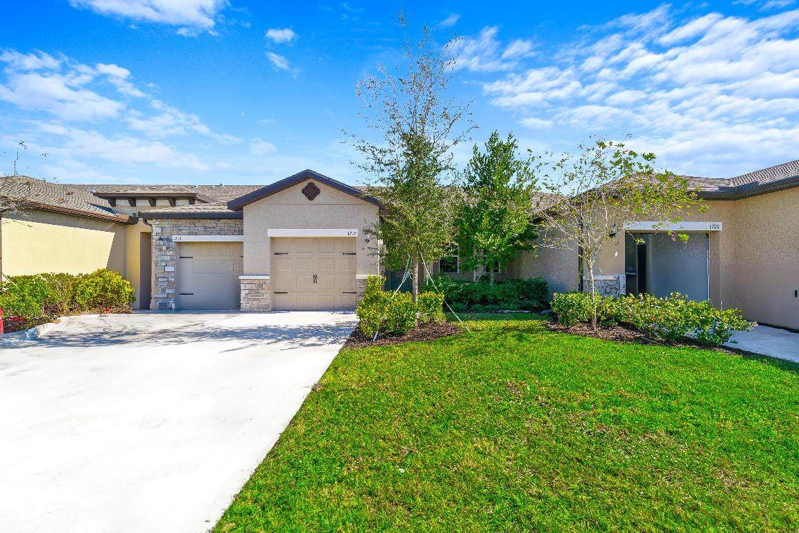 1718 Party Place - Photo 1