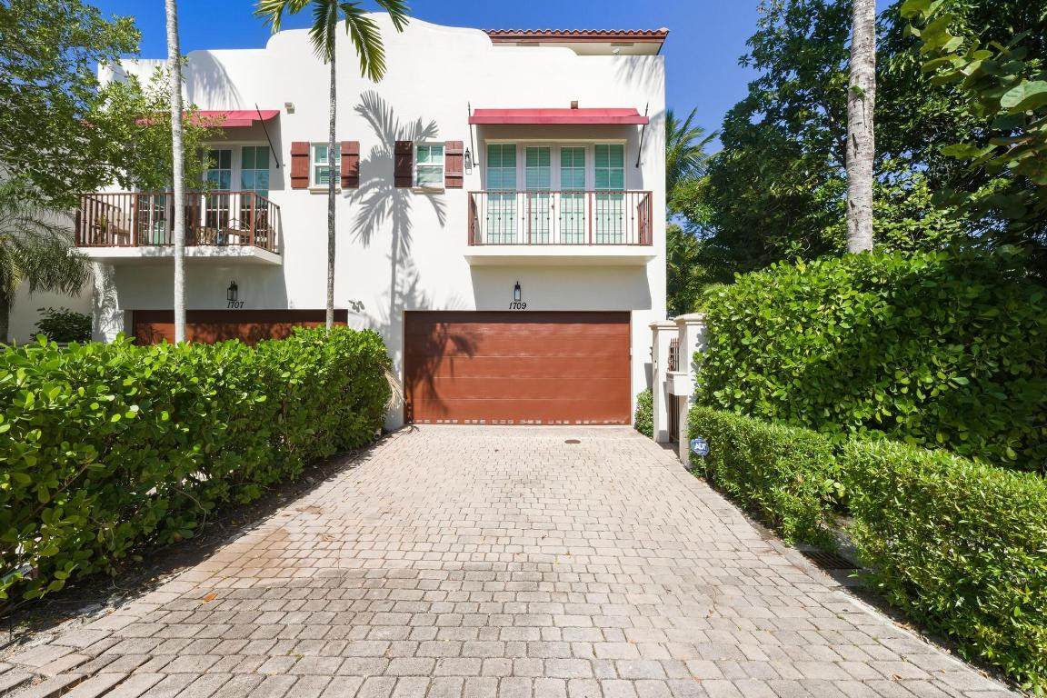 1709 8th Street - Photo 1