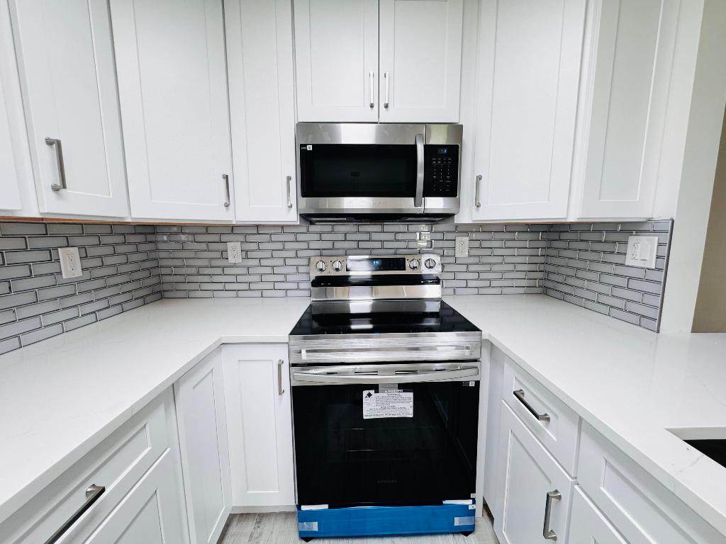 293 Flanders G - Photo 1