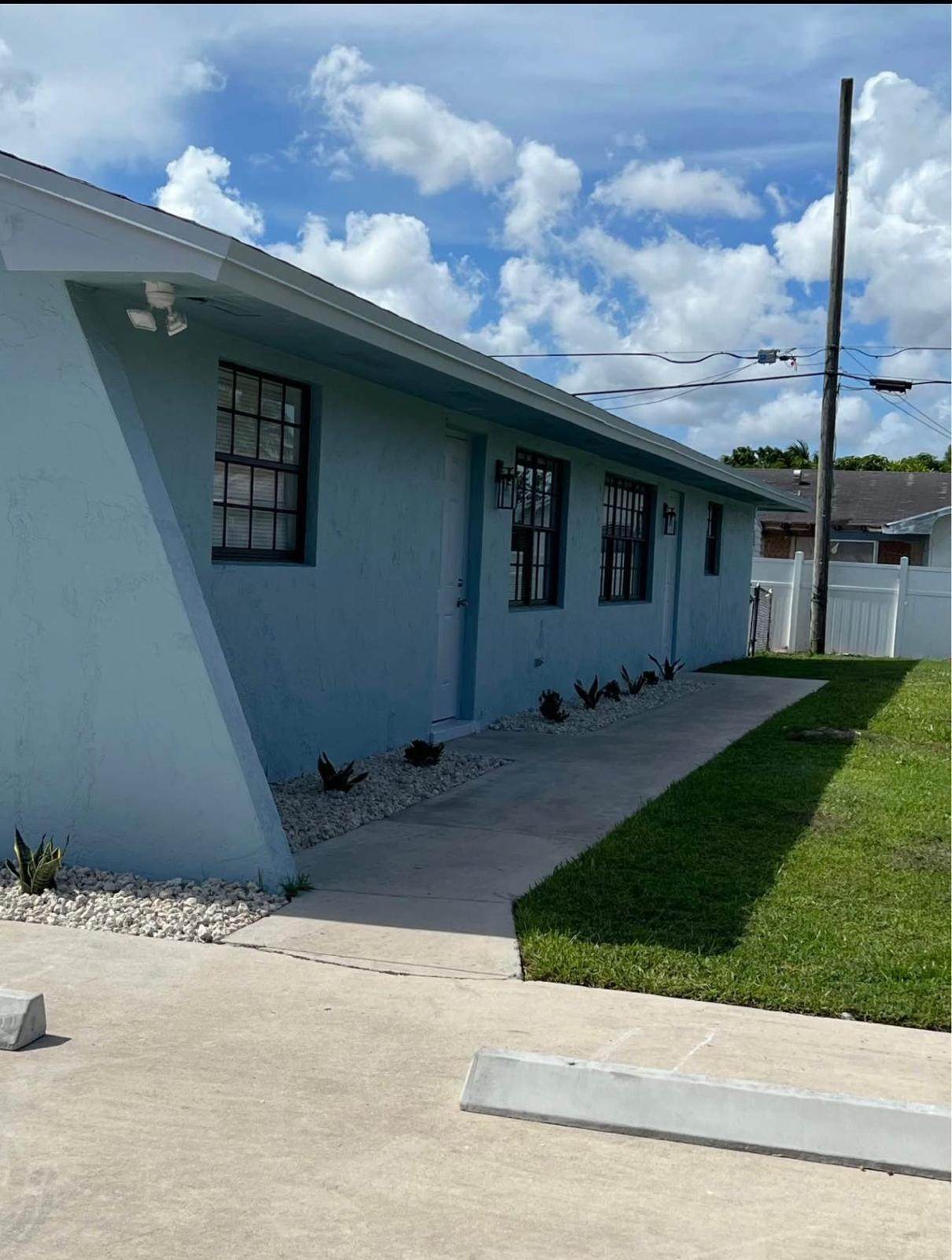 4791 Elmhurst Rd - Photo 1