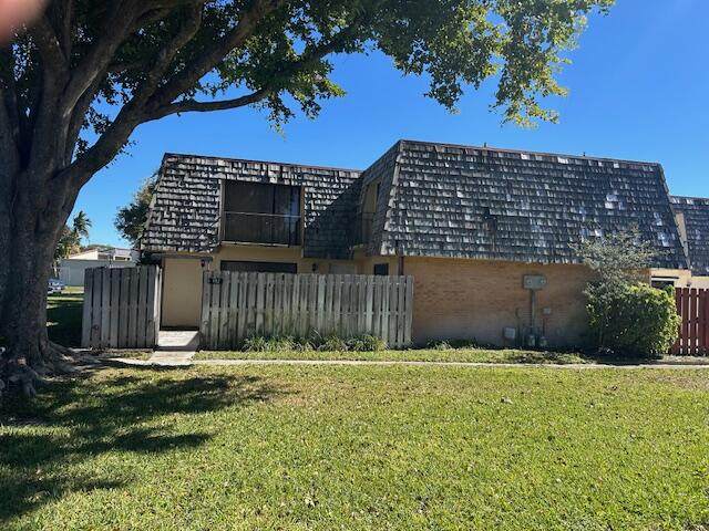 192 Lake Arbor - Photo 1