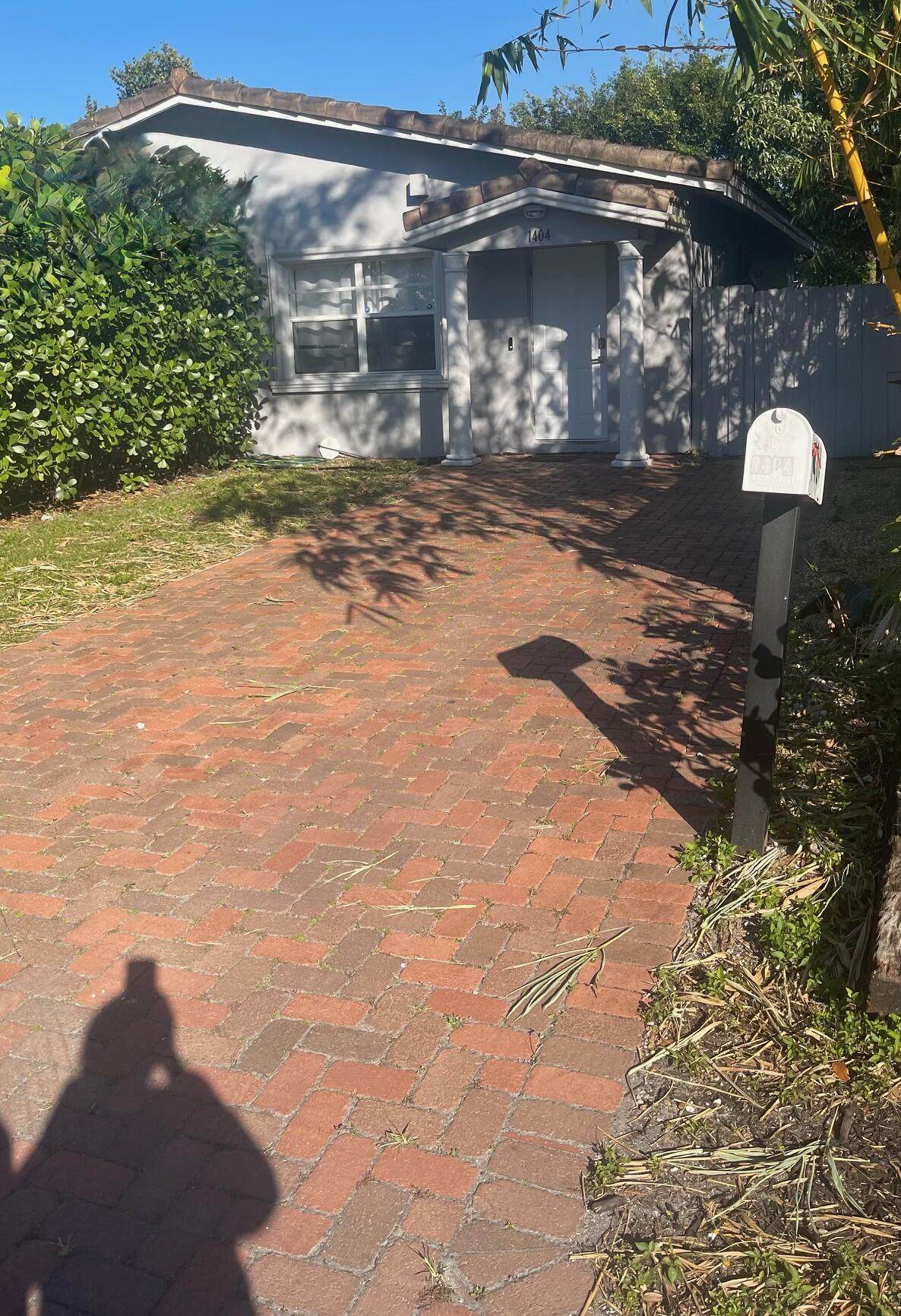 1404 4th Ave - Photo 1