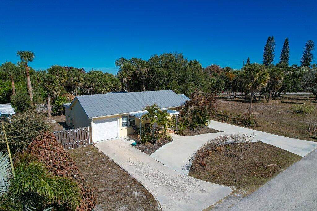 2427 Center Street - Photo 1