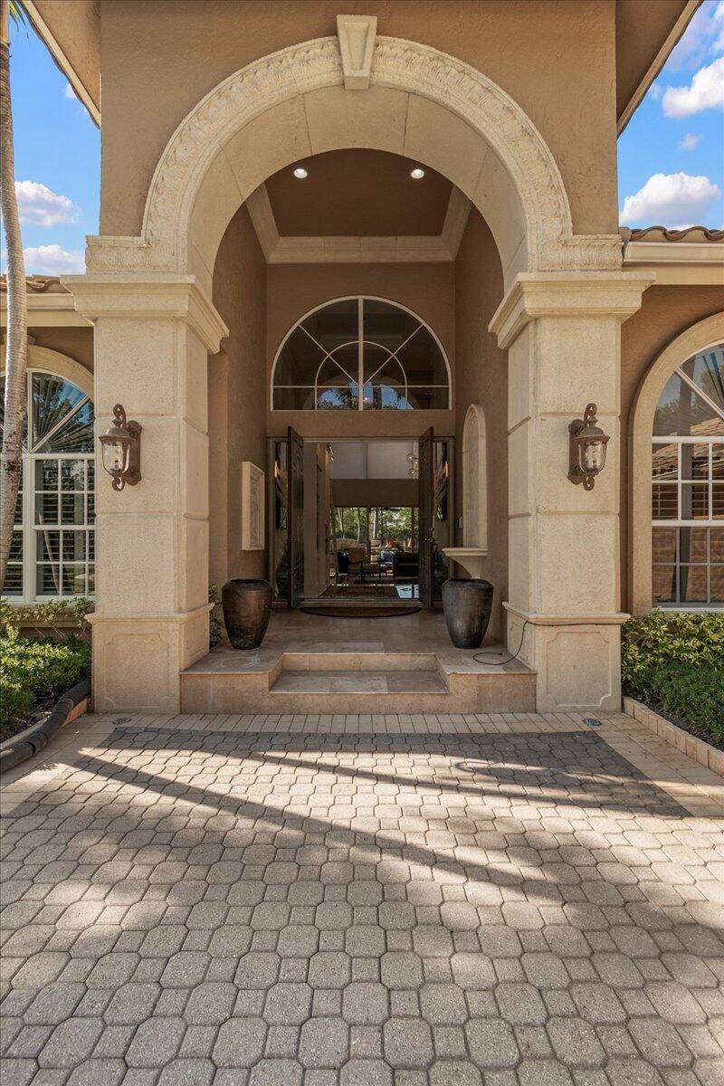 https://bt-photos.global.ssl.fastly.net/beaches/orig_boomver_1_R11164819-2.jpg