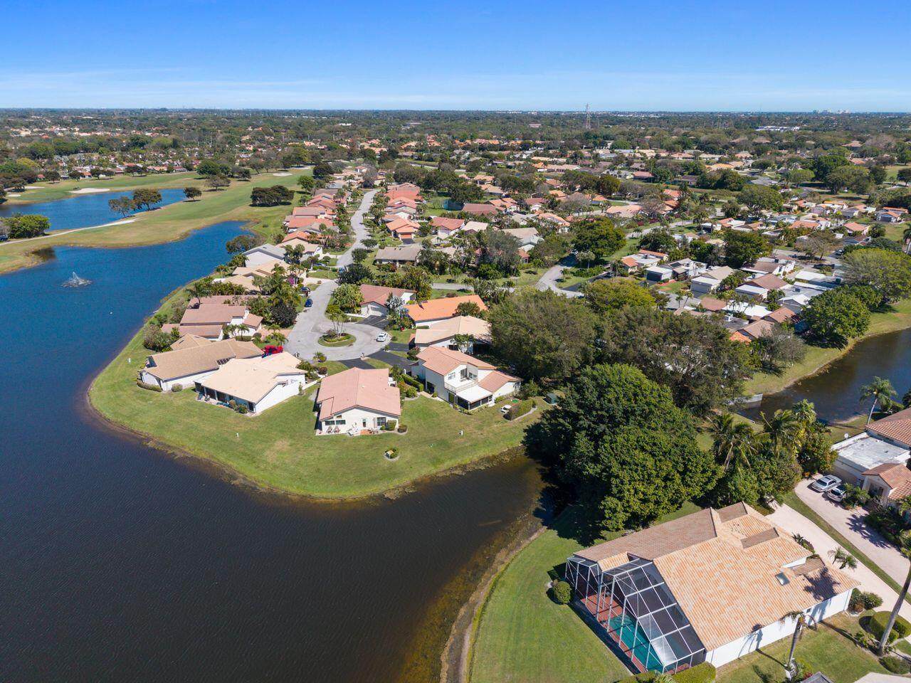 https://bt-photos.global.ssl.fastly.net/beaches/1280_boomver_1_R11166798-2.jpg