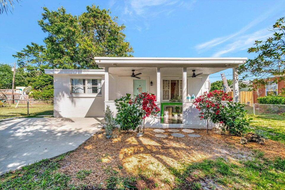 237 3rd Avenue - Photo 1