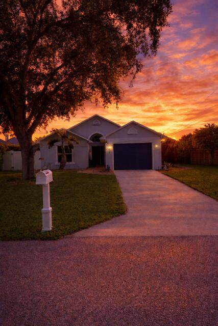 6418 Pompano Street - Photo 1