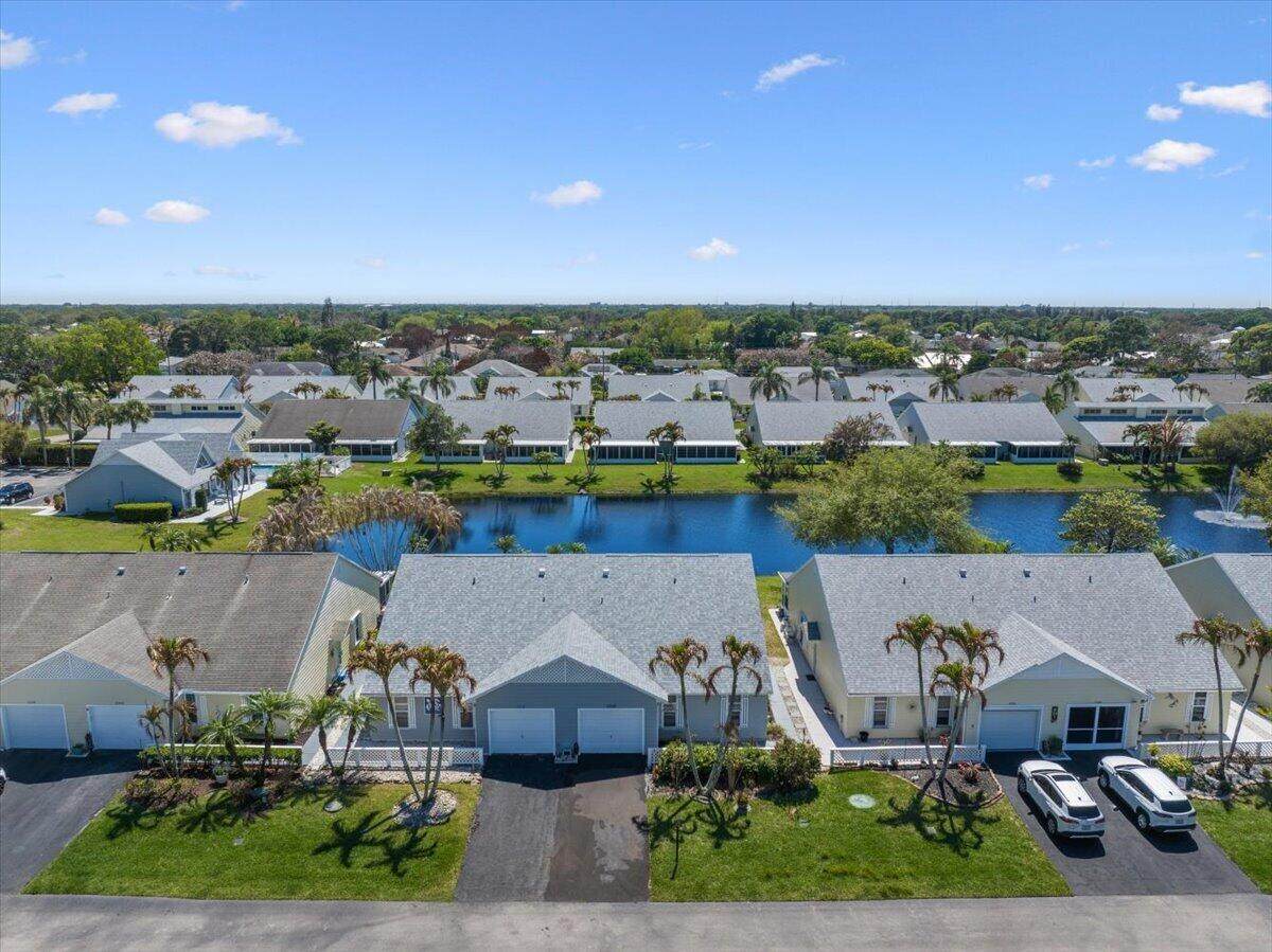 2538 Tropical East Circle - Photo 1