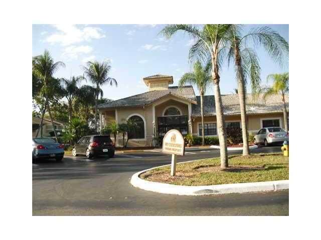 417 Palm Cir Circle - Photo 1