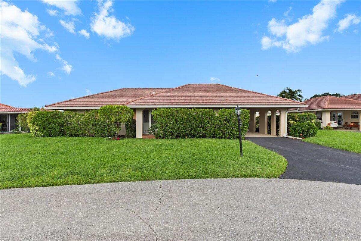 233 Rio Vista Circle - Photo 1
