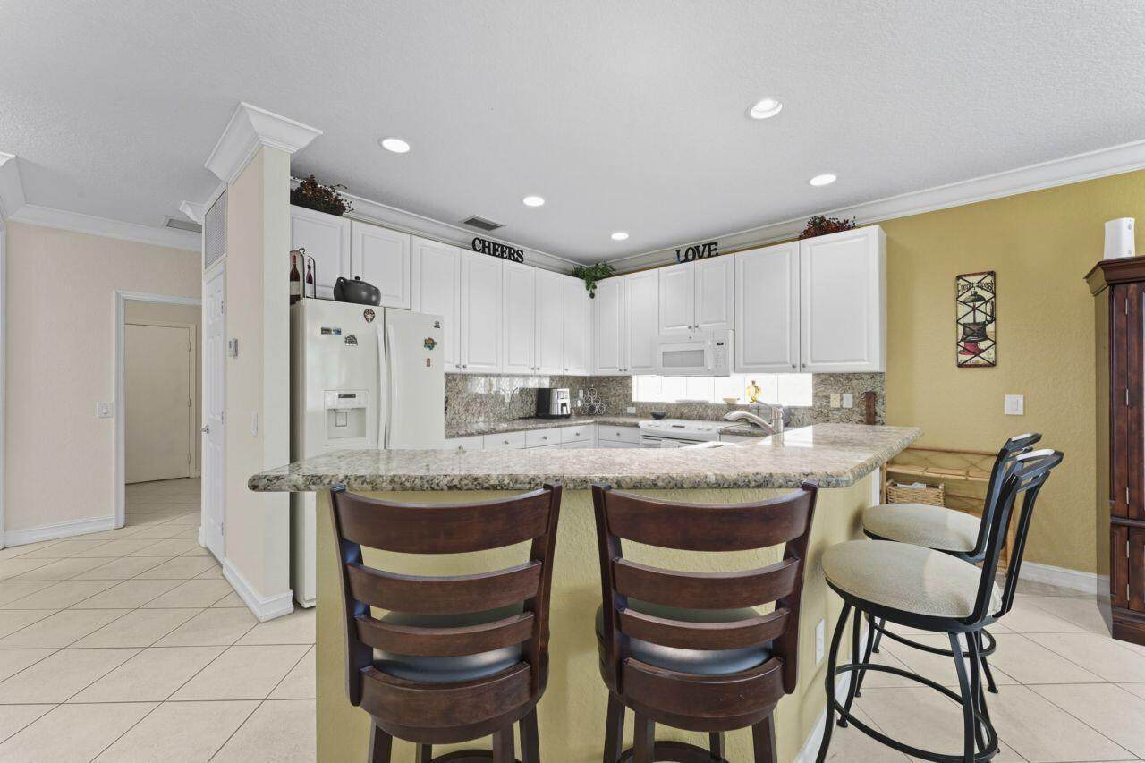 8492 Breezy Oak Way - Photo 1