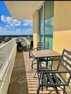 700 Boynton Beach Boulevard - Photo 1