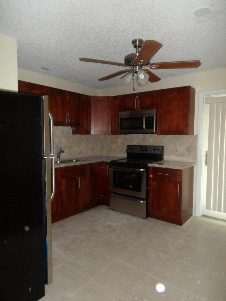 2724 46th Street - Photo 1