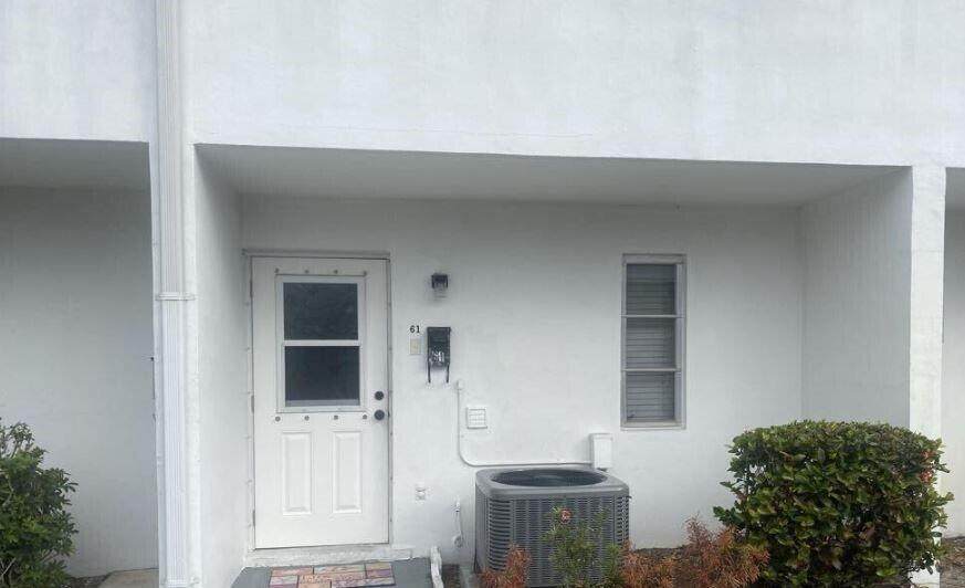 61 East Court - Photo 1