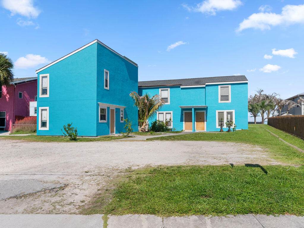 642 Eldorado Street - Photo 1