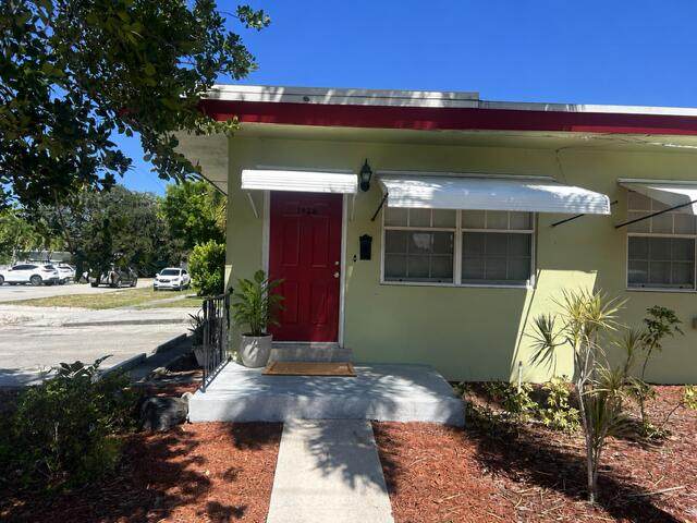 1428 5th Terrace - Photo 1