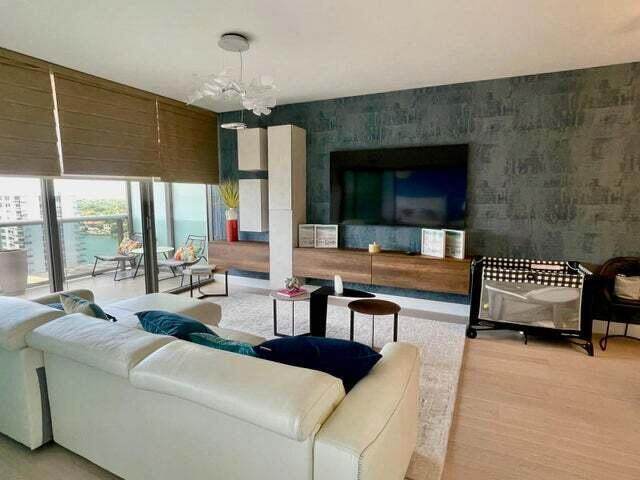https://bt-photos.global.ssl.fastly.net/beaches/orig_boomver_2_B26055941-2.jpg
