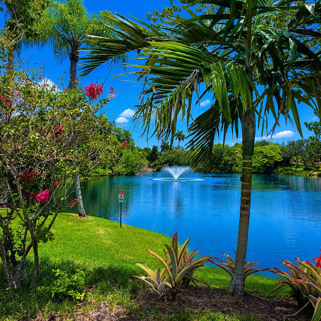 https://bt-photos.global.ssl.fastly.net/beaches/1280_boomver_3_B26060026-2.jpg