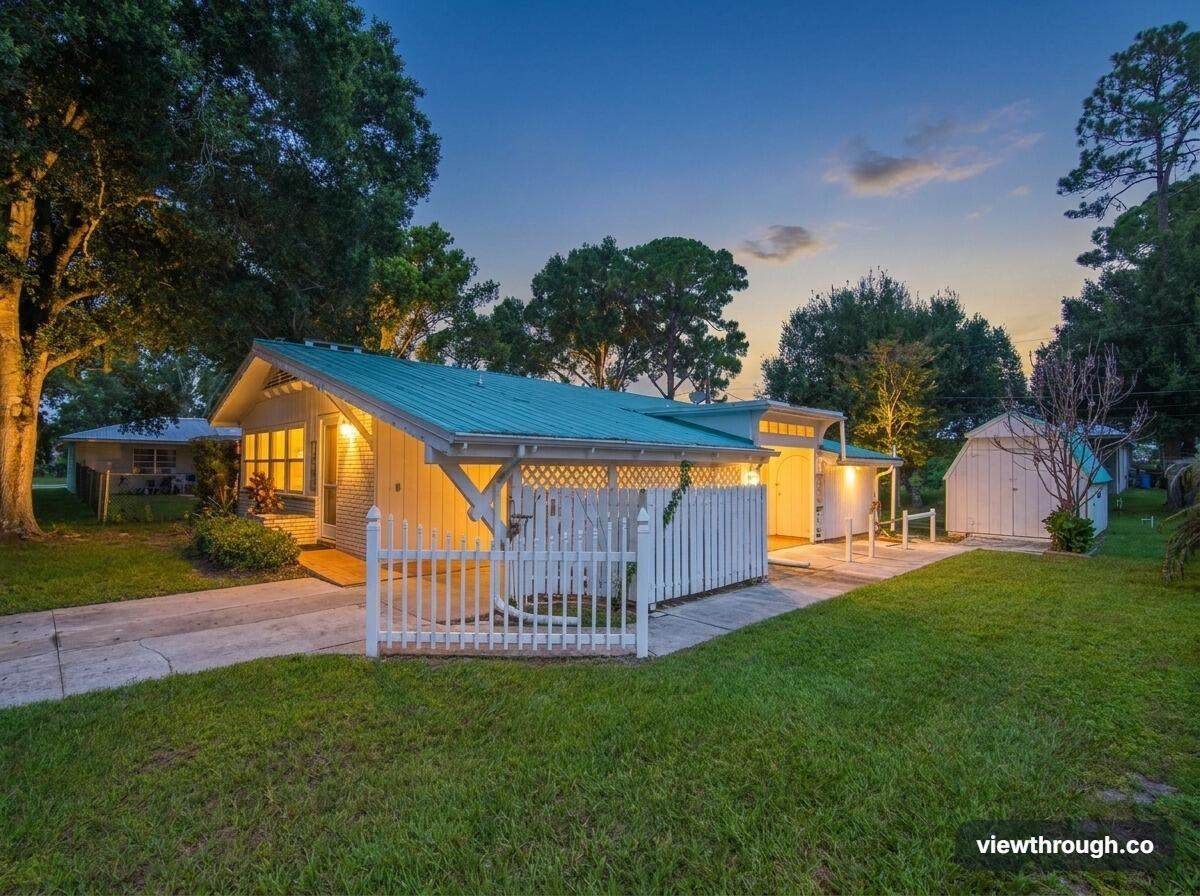 7204 Paso Robles Boulevard - Photo 1