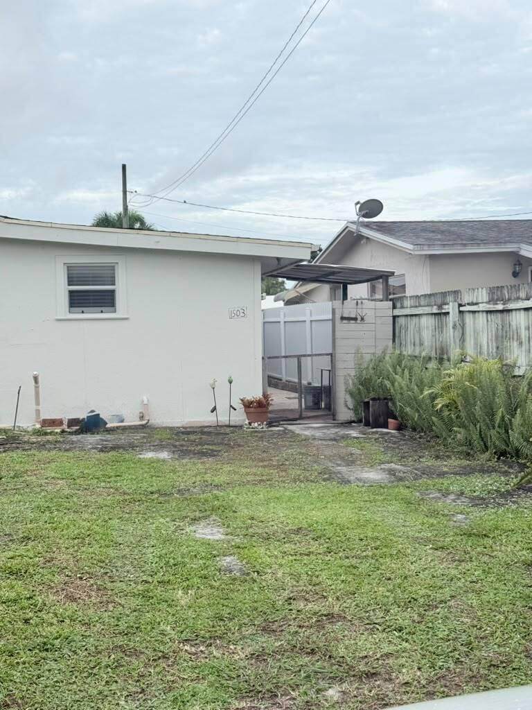 1503 Meridian Road - Photo 1