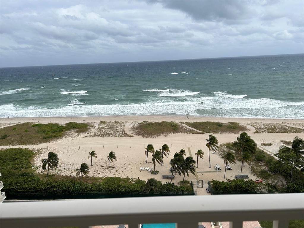 https://bt-photos.global.ssl.fastly.net/beaches/orig_boomver_2_F10408299-2.jpg