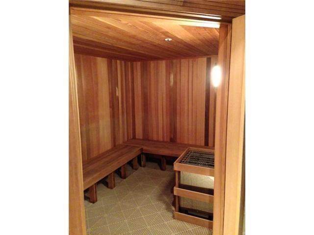 510 NW 84 Th - Photo 1