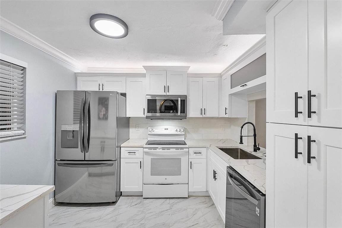 3955 Nob Hill Road - Photo 1