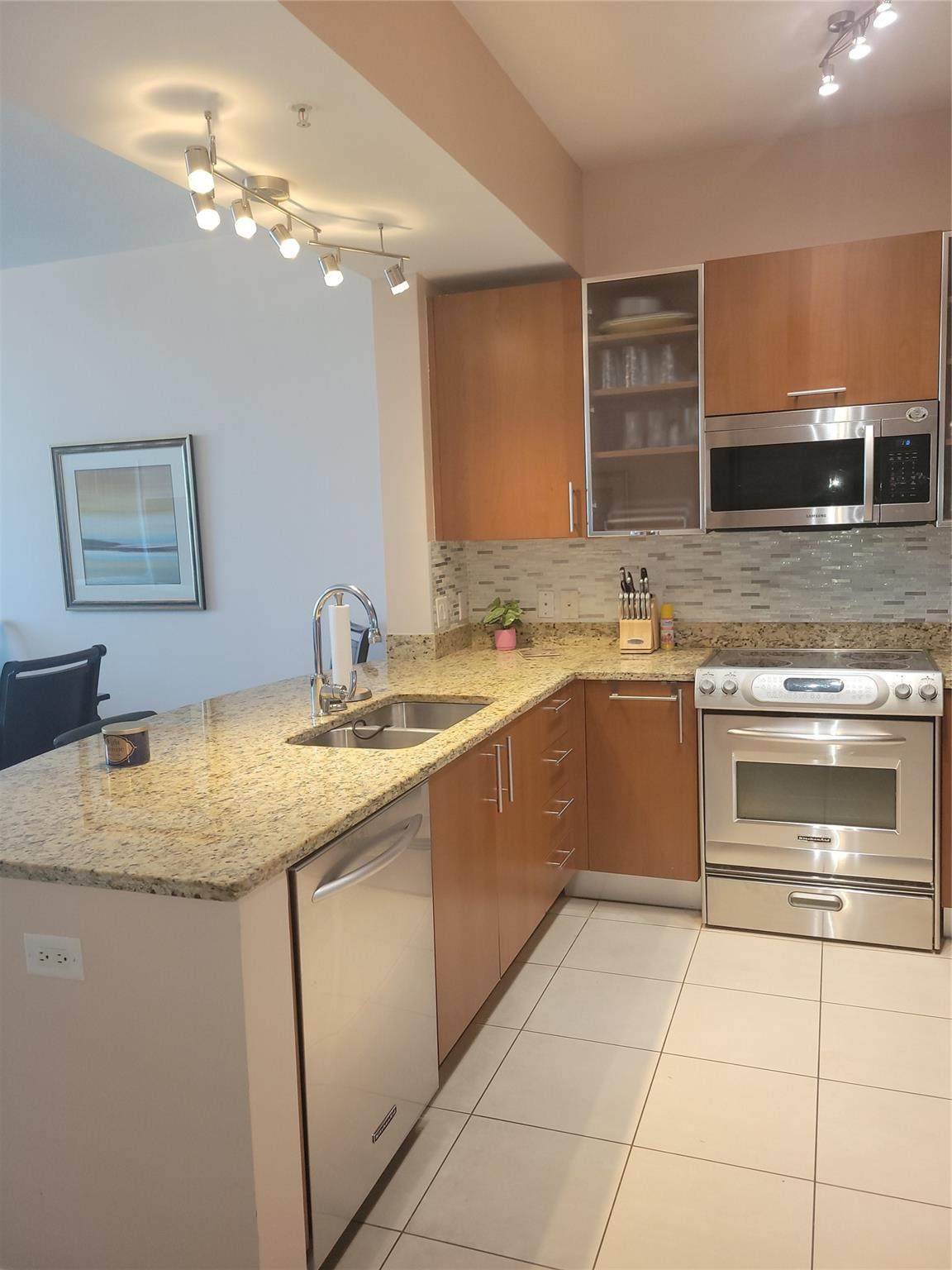 1945 Ocean Dr - Photo 1
