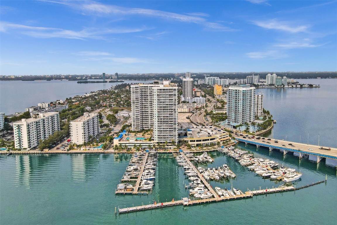 7601 Treasure Drive - Photo 1