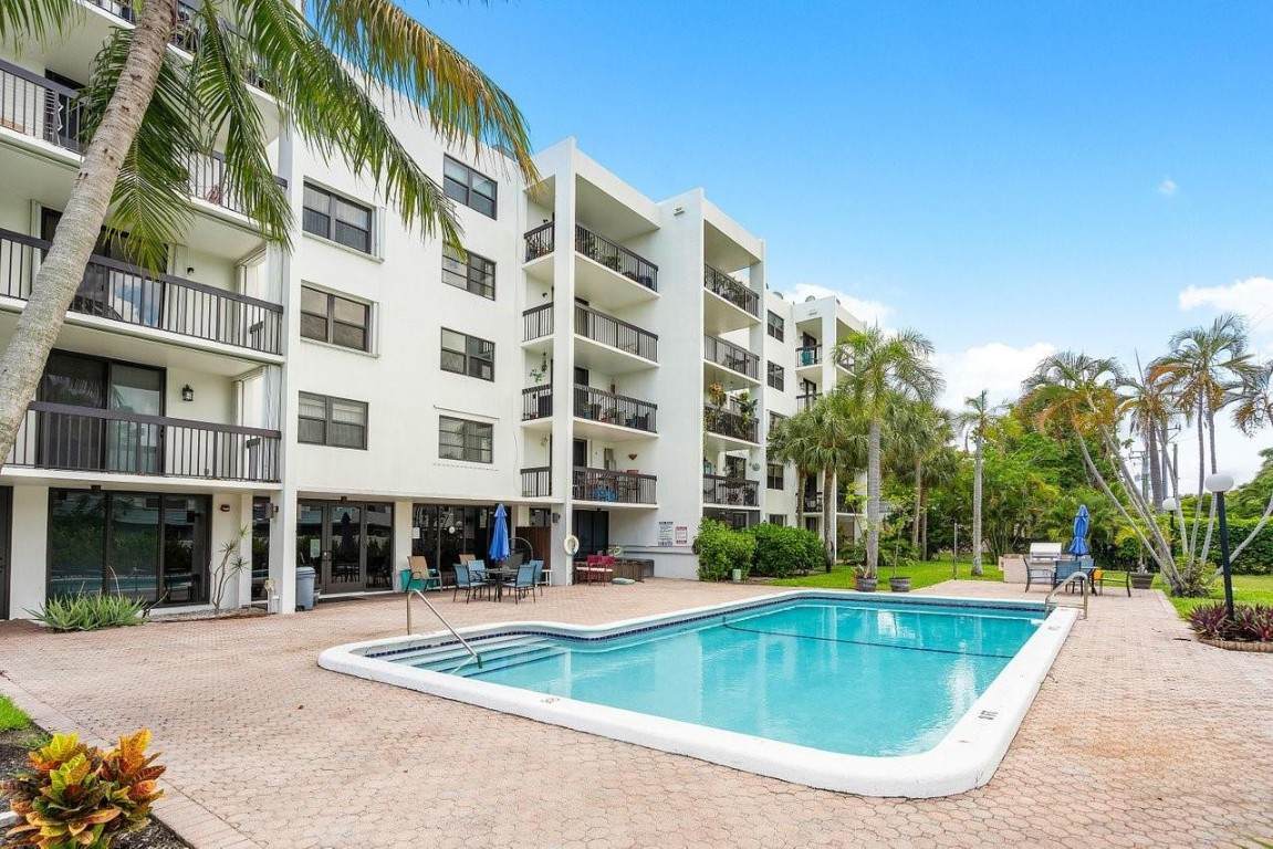 2707 14th Street Causeway - Photo 1