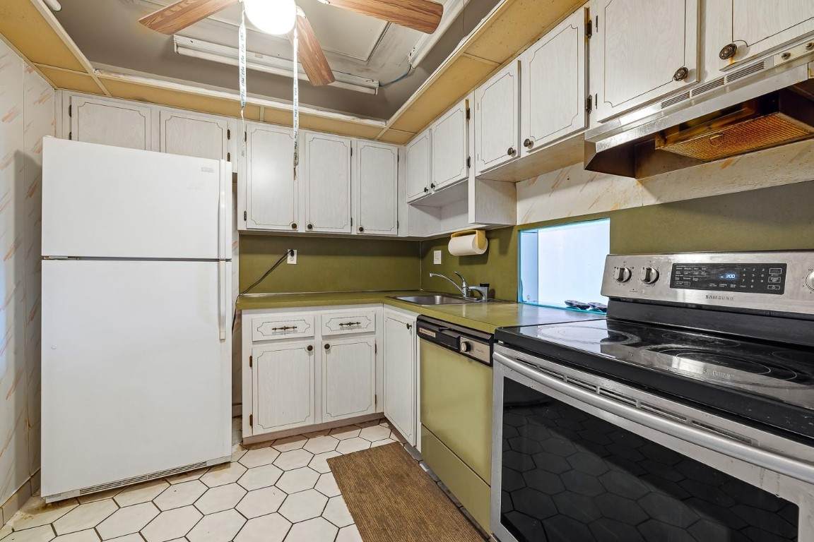 8260 24th Street - Photo 1