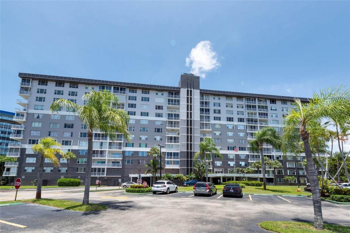 3850 Washington Street - Photo 1