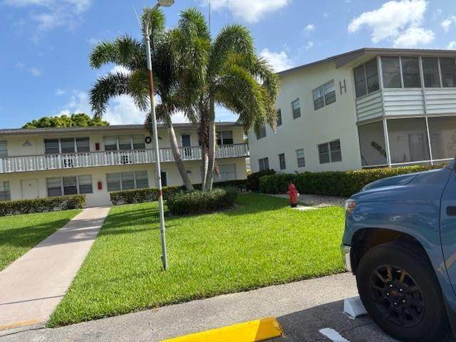 183 Camden H - Photo 1