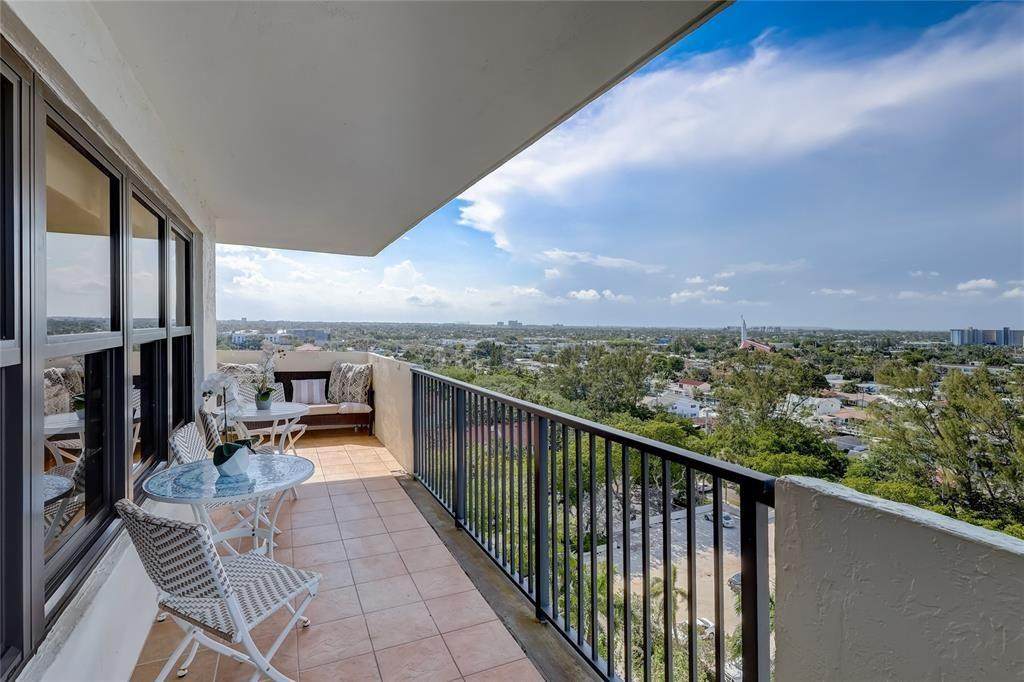 3200 Port Royale Drive - Photo 1