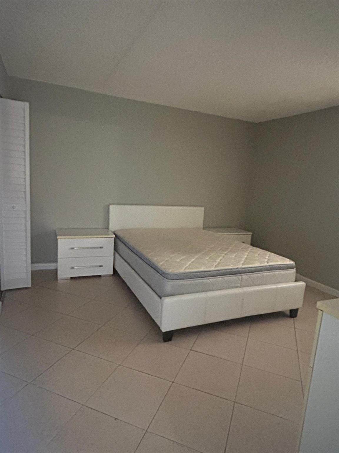 3109 2nd Ter - Photo 1