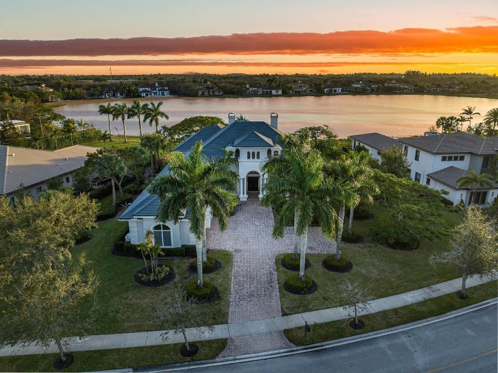 3111 Lake Ridge - Photo 1