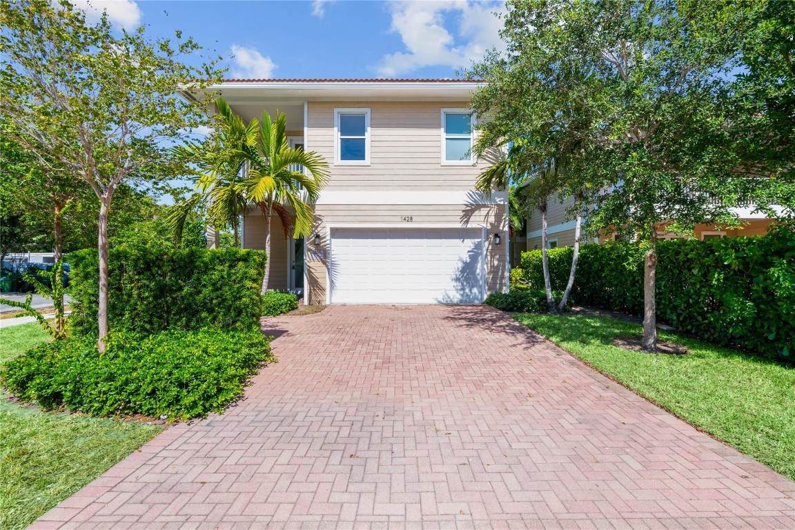1428 4th Avenue - Photo 1