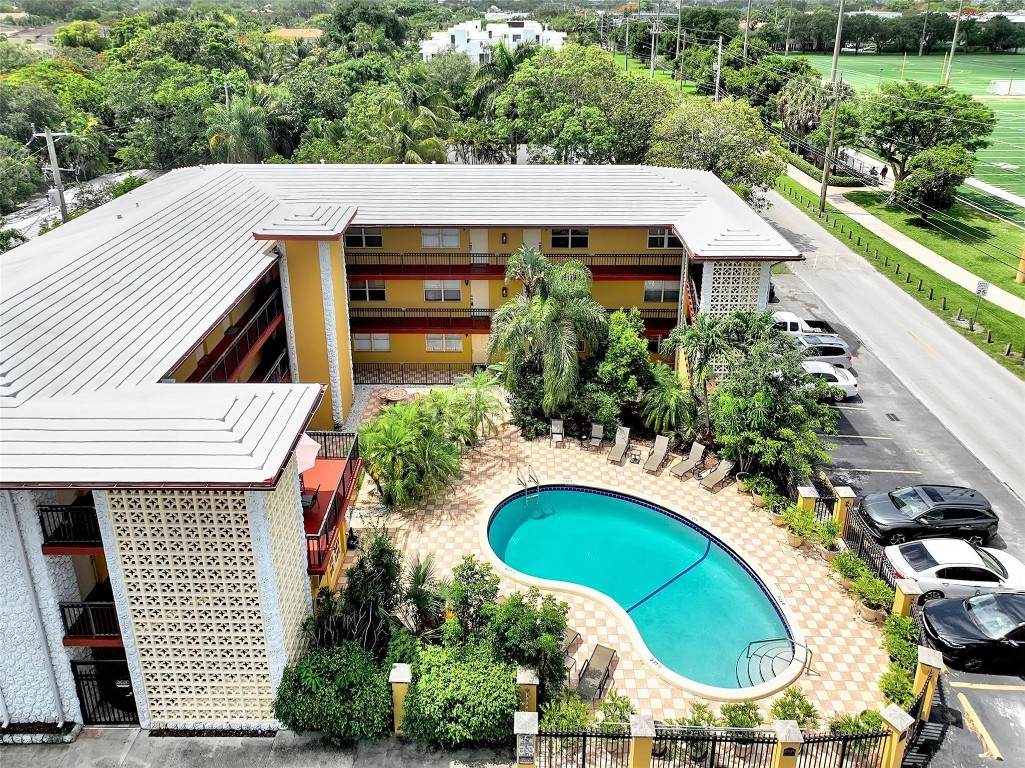 744 14th Avenue - Photo 1