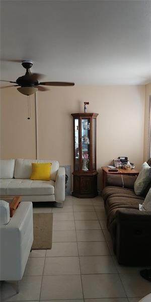 https://bt-photos.global.ssl.fastly.net/beaches/orig_boomver_1_F10518811-2.jpg