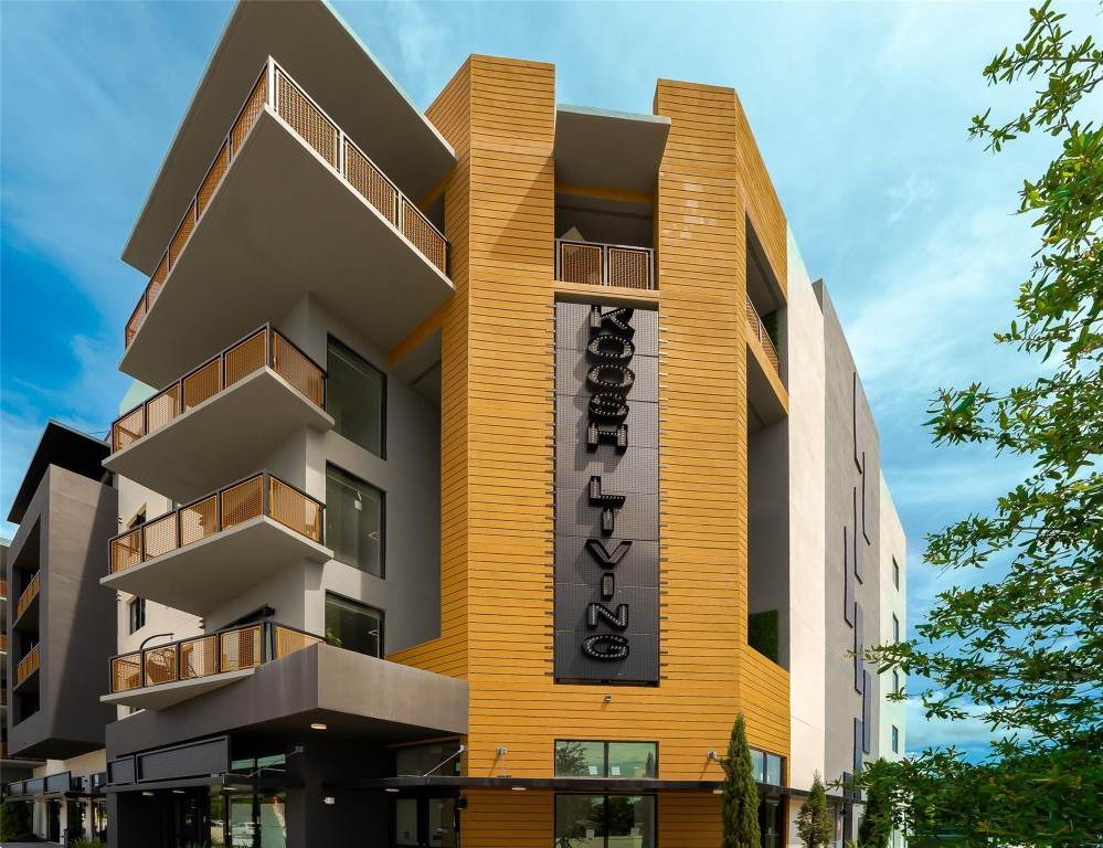 2750 Griffin - Photo 1