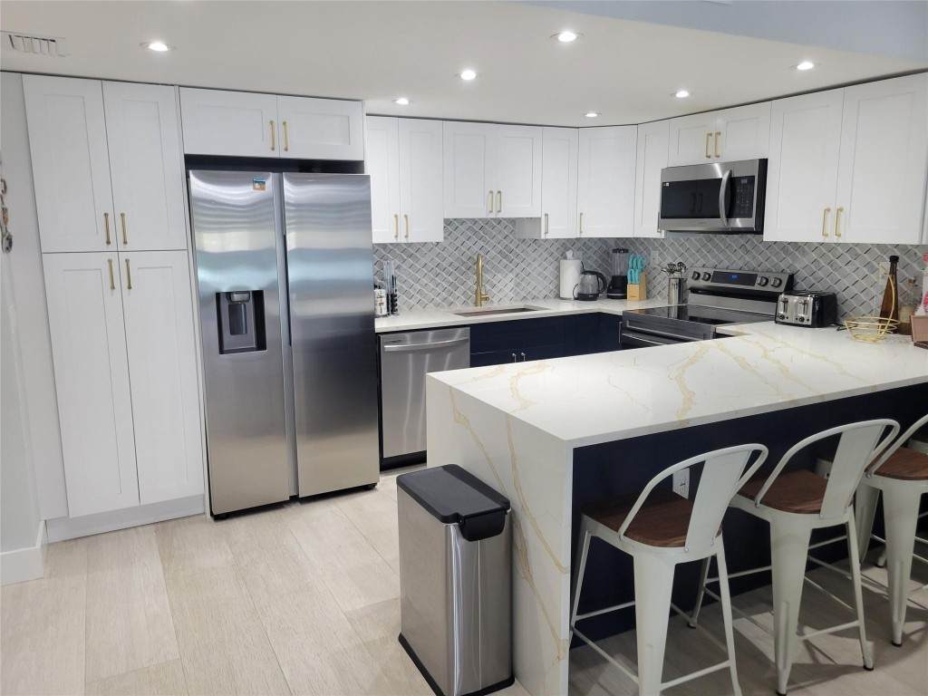 19390 Collins - Photo 1