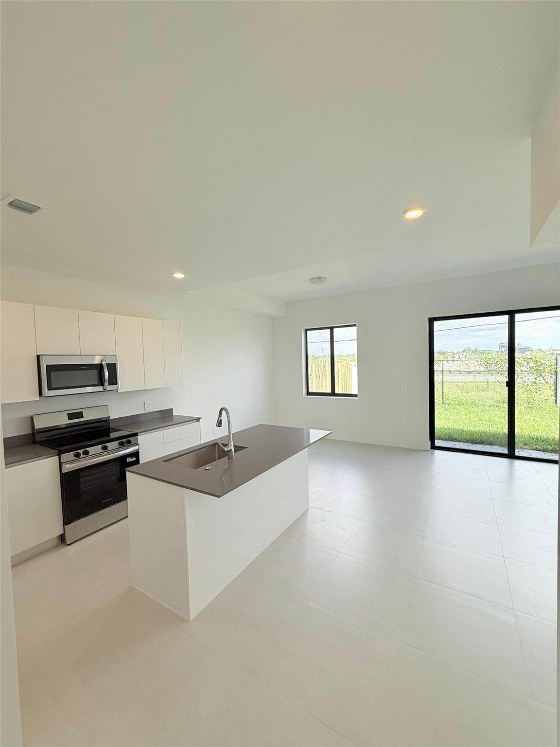 19105 344th St - Photo 1