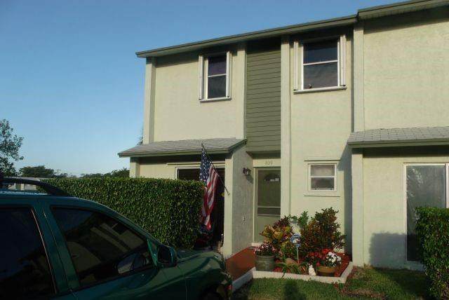 809 Crystal Lake Drive - Photo 1