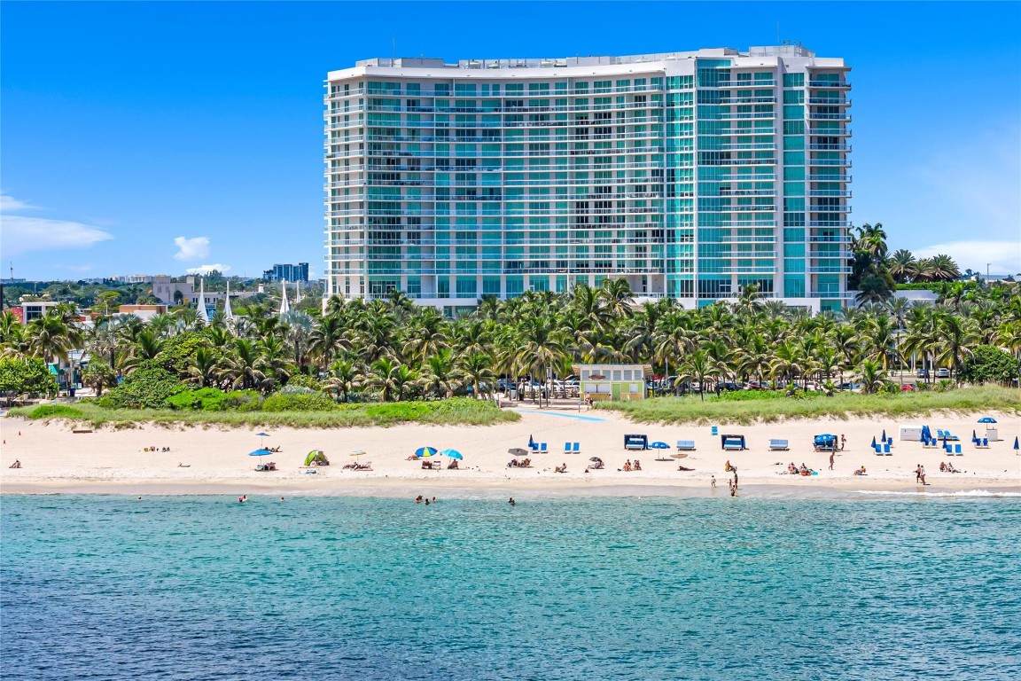 1 Ocean Boulevard - Photo 1