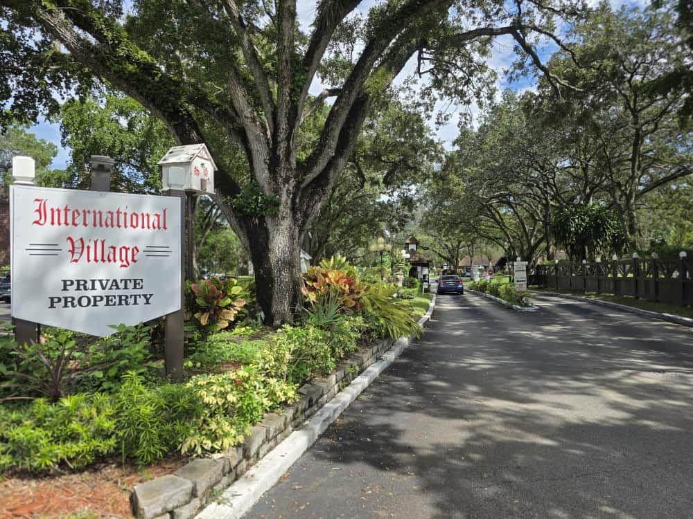 3760 Inverrary Drive - Photo 1