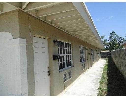 724 Truman - Photo 1