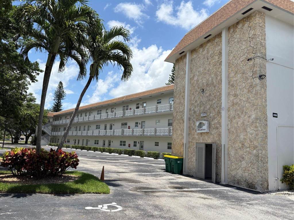 3506 49th Avenue - Photo 1