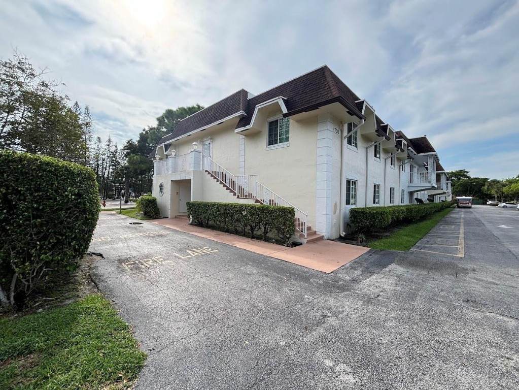 700 2nd Avenue - Photo 1