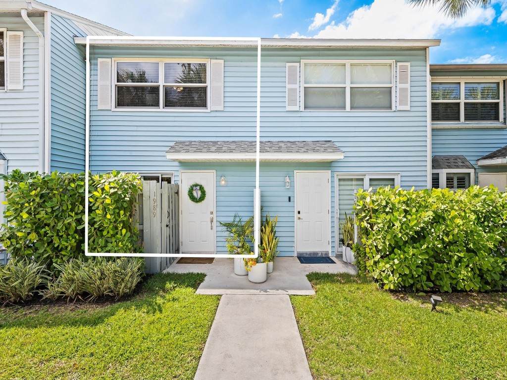 1989 15th Avenue - Photo 1